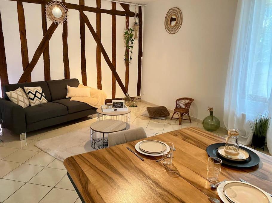 Le Cosy Troyen Secteur Calme 4 Personnes Parking Prive Daire Troyes Dış mekan fotoğraf